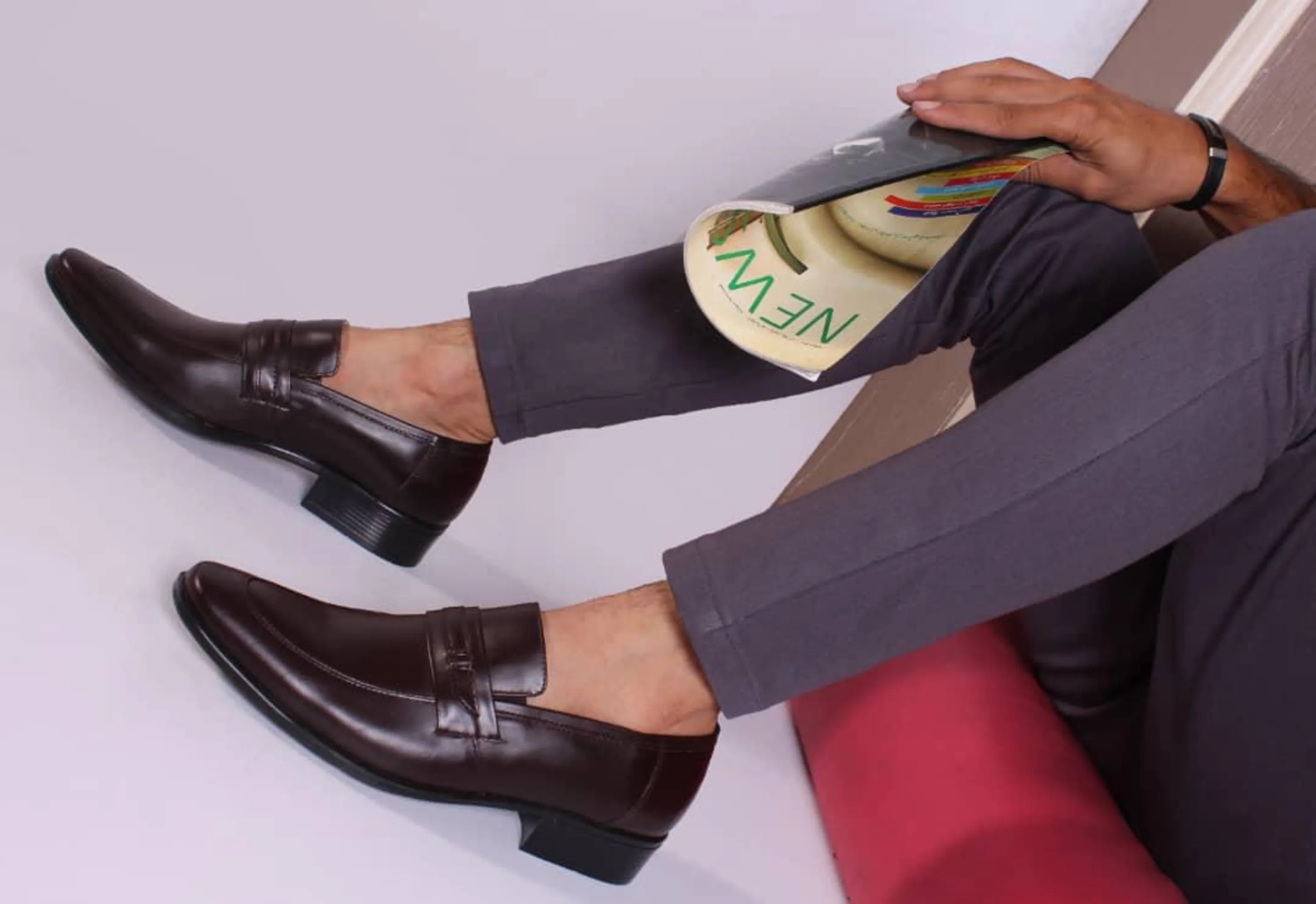 کفش  چرم  مردانه مدل ساتیار کفش  چرم  مردانه مدل ساتیار